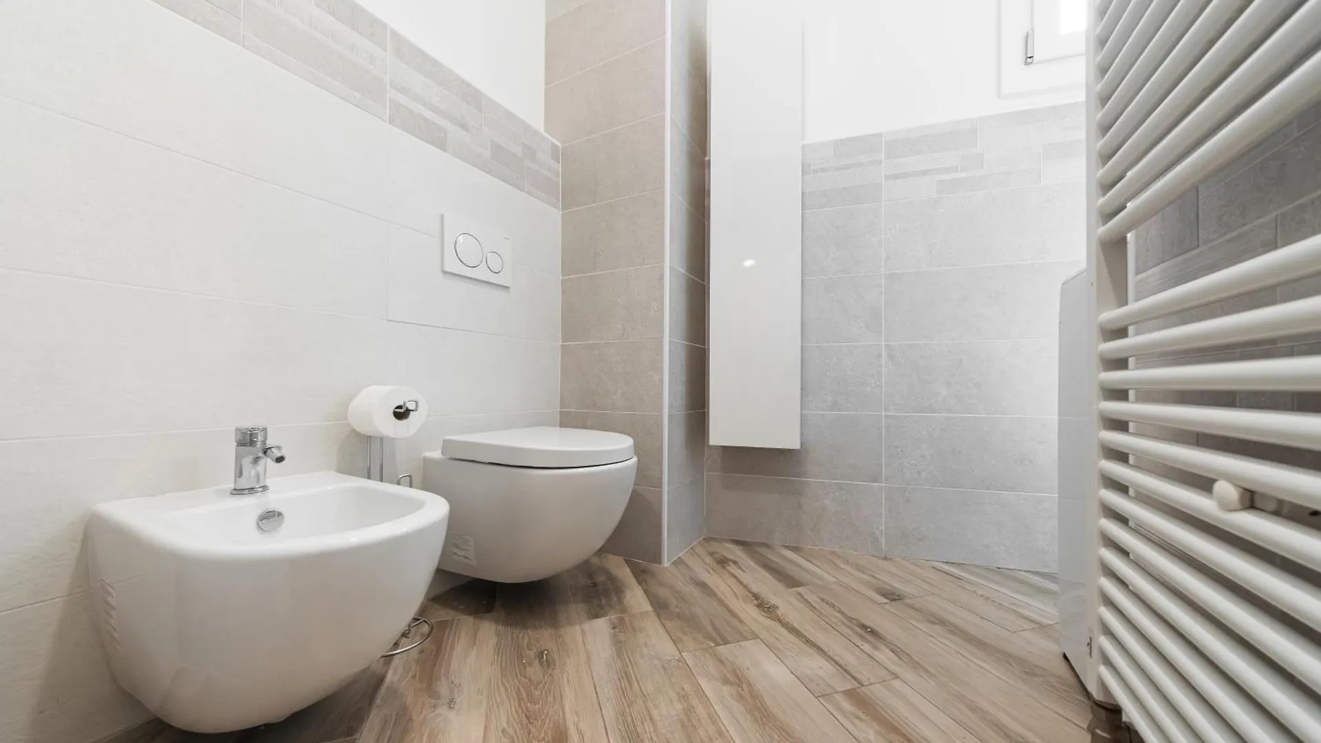Carracci House - Free Parking - Station - Center E Fiera Apartment Bologna