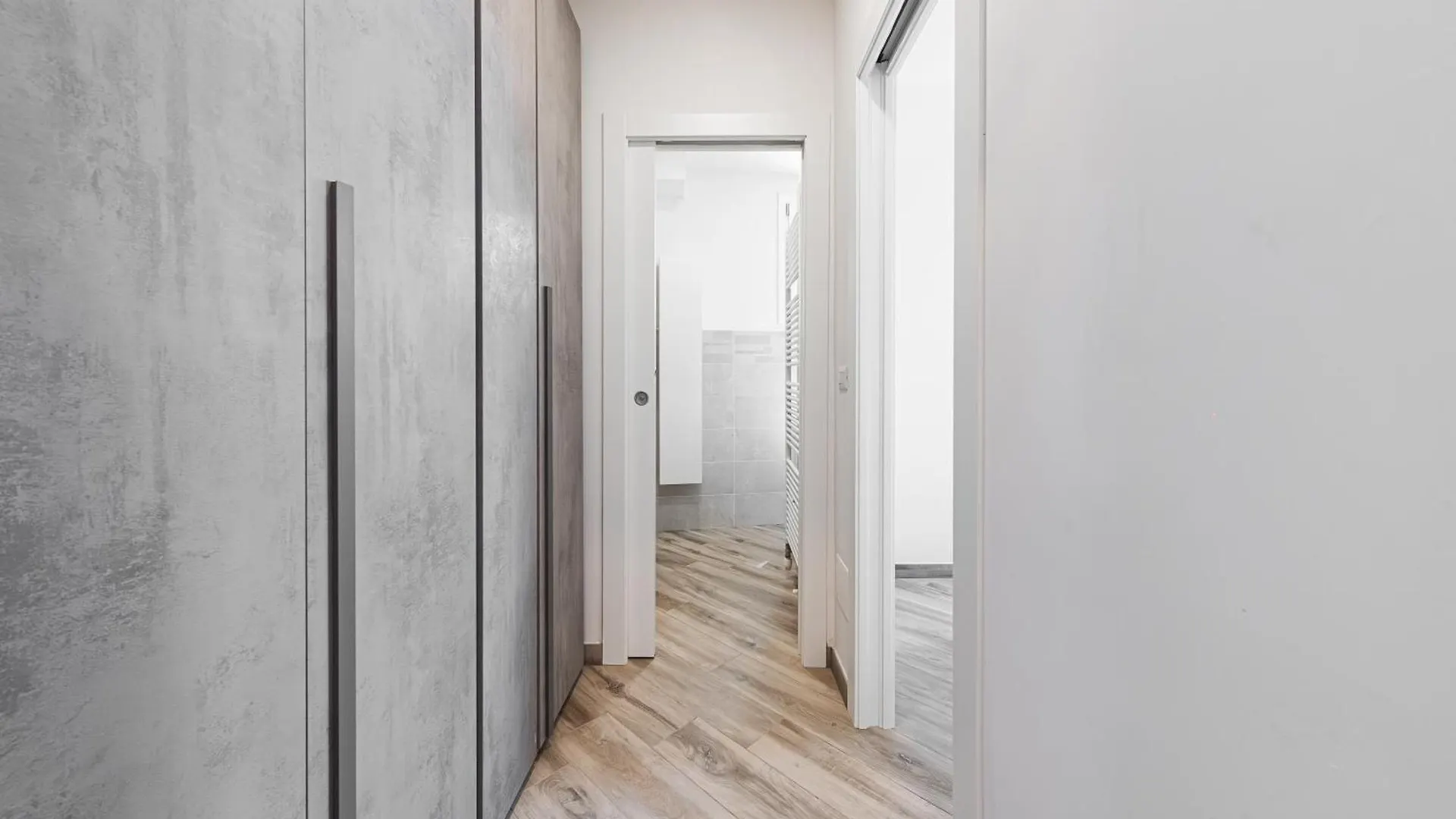 Carracci House - Free Parking - Station - Center E Fiera Apartment Bologna